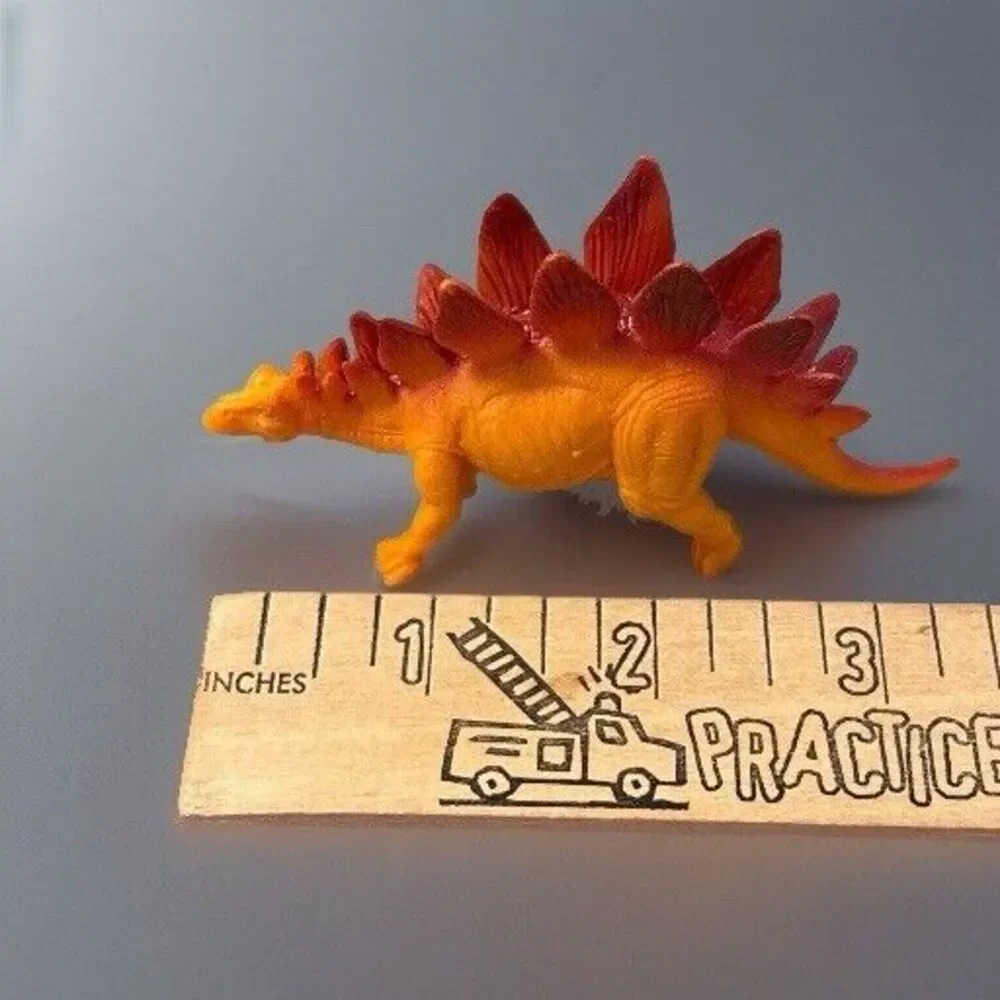 Lot Of Three Stegosaurus Plastic Figures Dinosaur Family Diorama Approx 2 Inch
